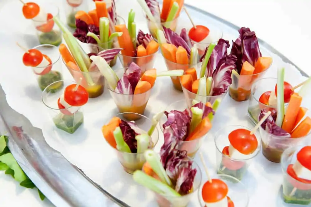 25 Crowd Pleasing Easy Party Appetizers to Use All Year