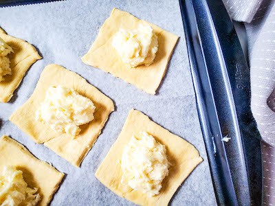 CHERRY CHEESECAKE CRESCENT PASTRIES