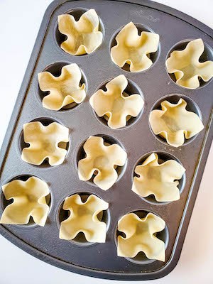 Pizza Wonton Cups
