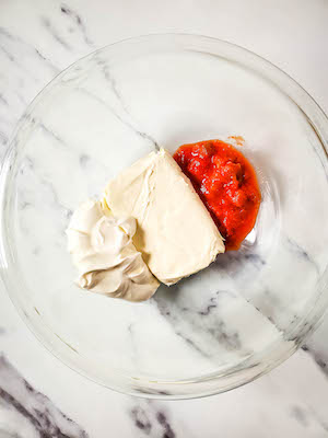 Hot Cheesy Bacon Bean Dip