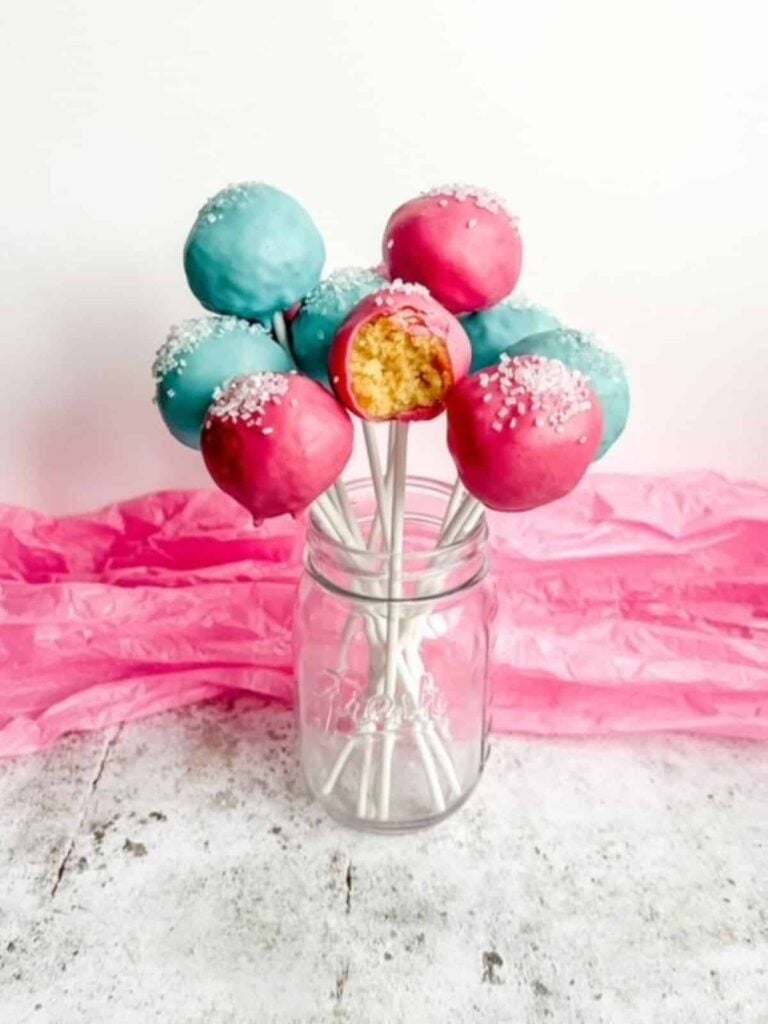 GLUTEN FREE CAKE POPS kids birthday party recipes