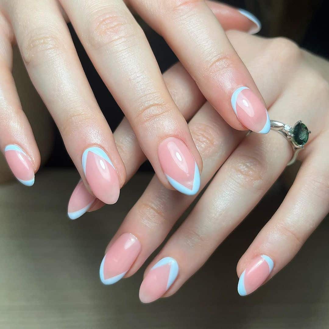 minimalist nail designs trends