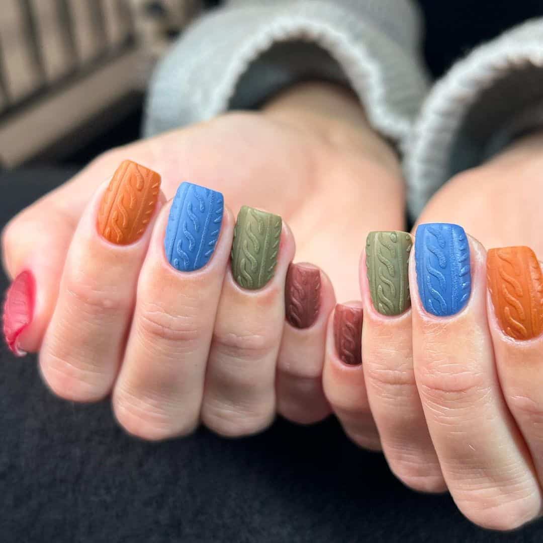 sweater winter nail design