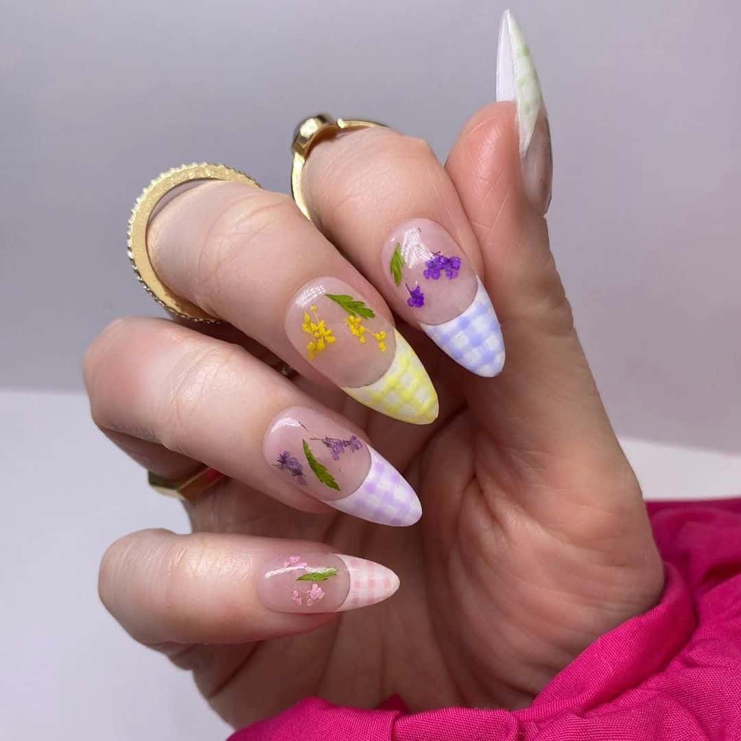 floral spring nails