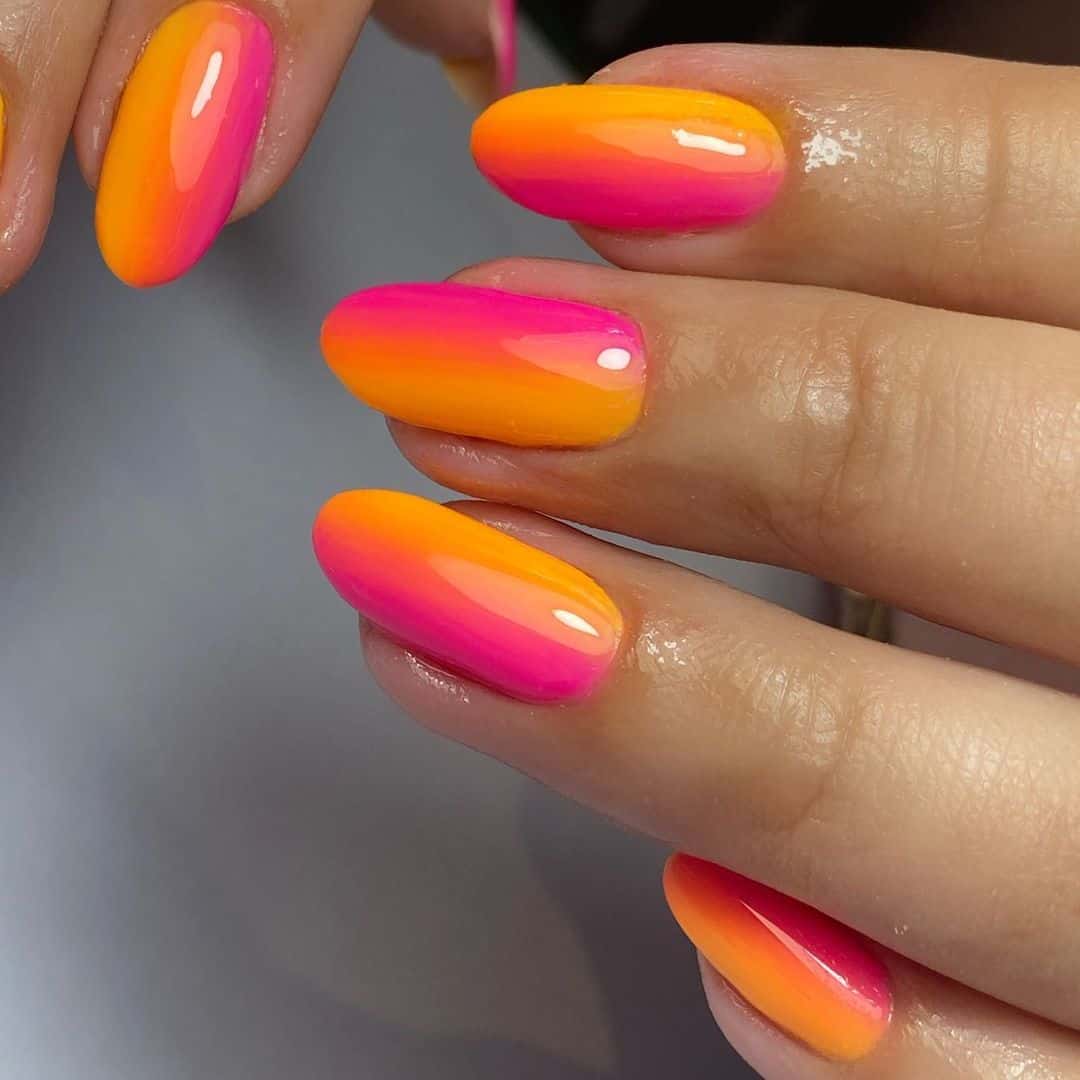 pink to orange ombre summer nails