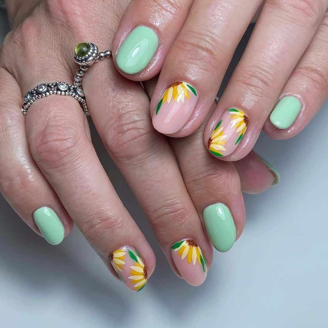 sunflower summer nails