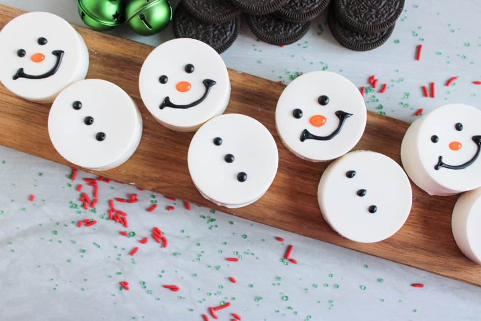 Snowman Cookies: Easy, No Bake Oreo Mold Christmas Cookie