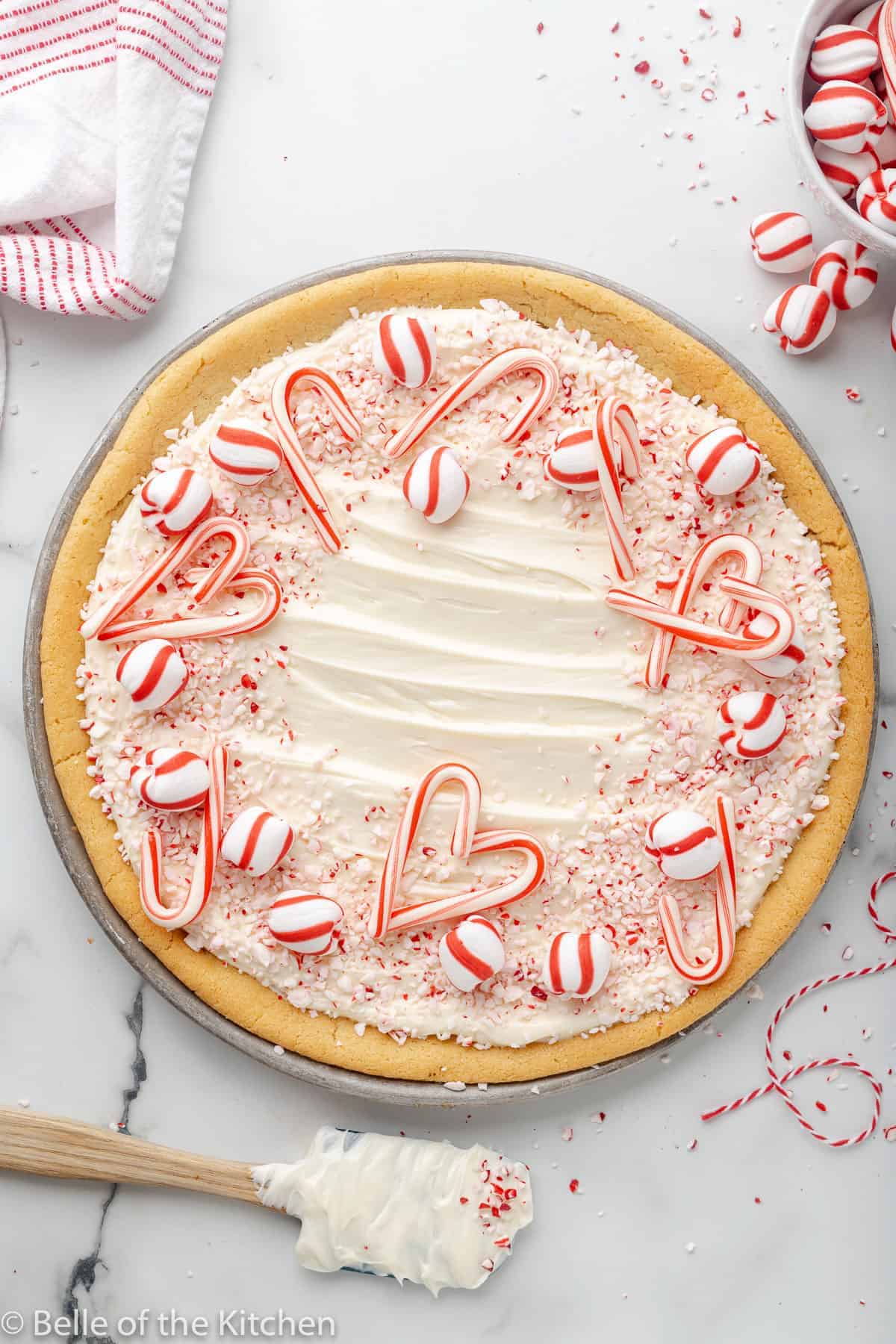 Peppermint Cookie Pizza