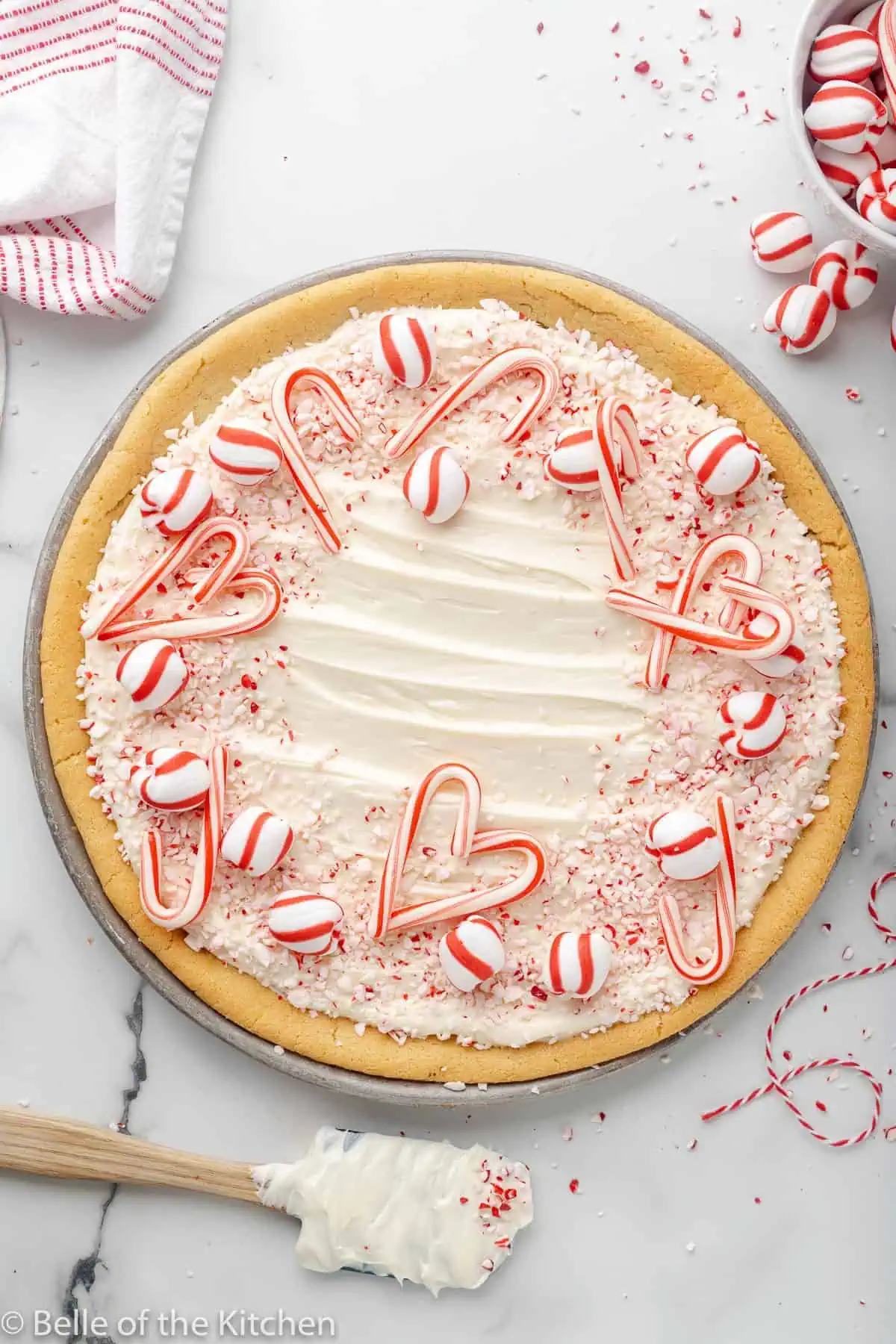 Peppermint Cookie Pizza