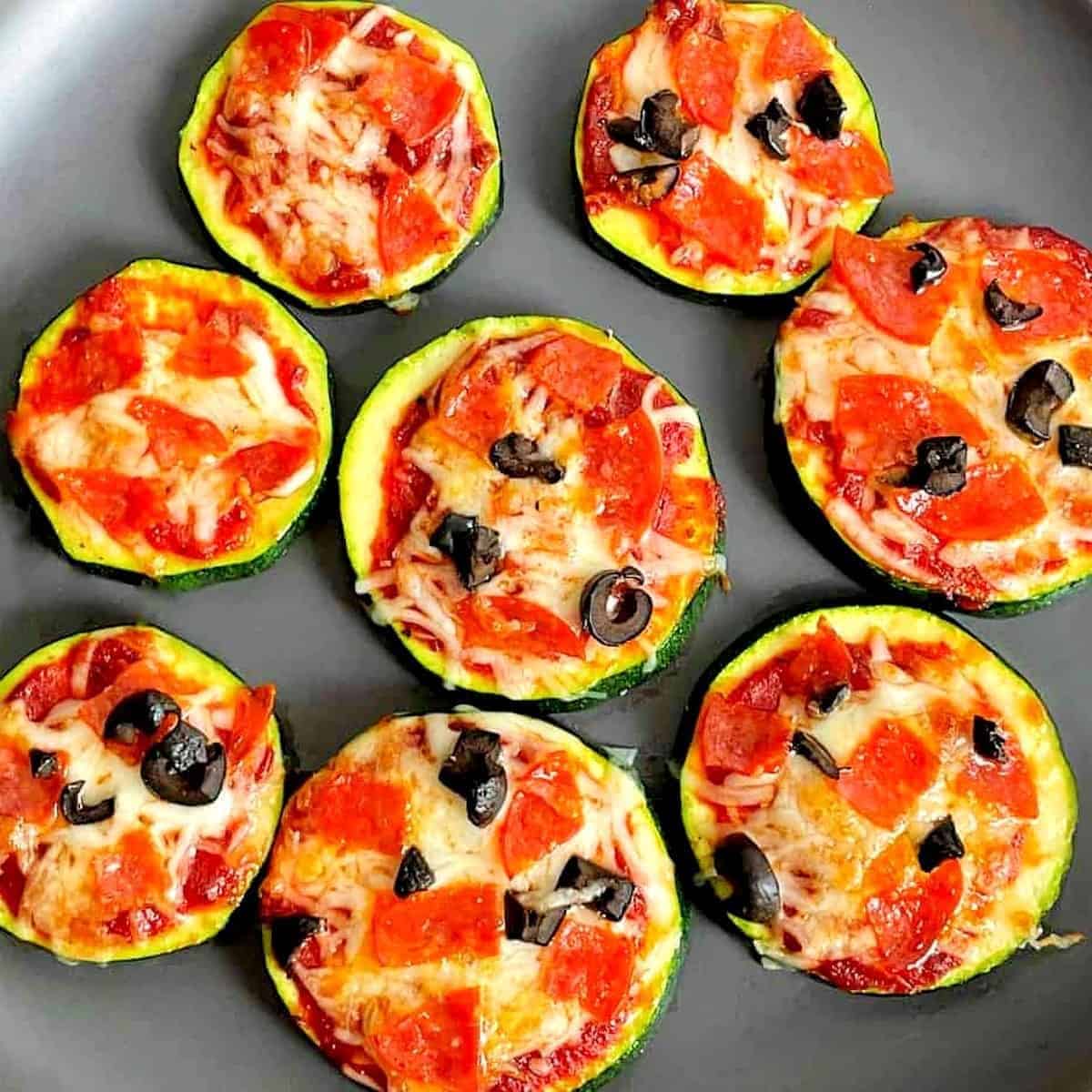Air Fryer Zucchini Pizza Bites