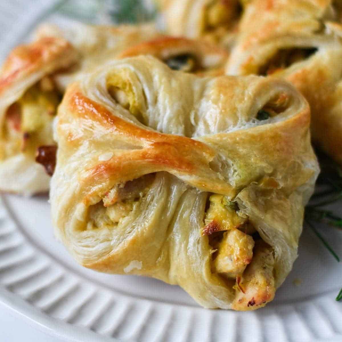 Artichoke Chicken In Puff Pastry