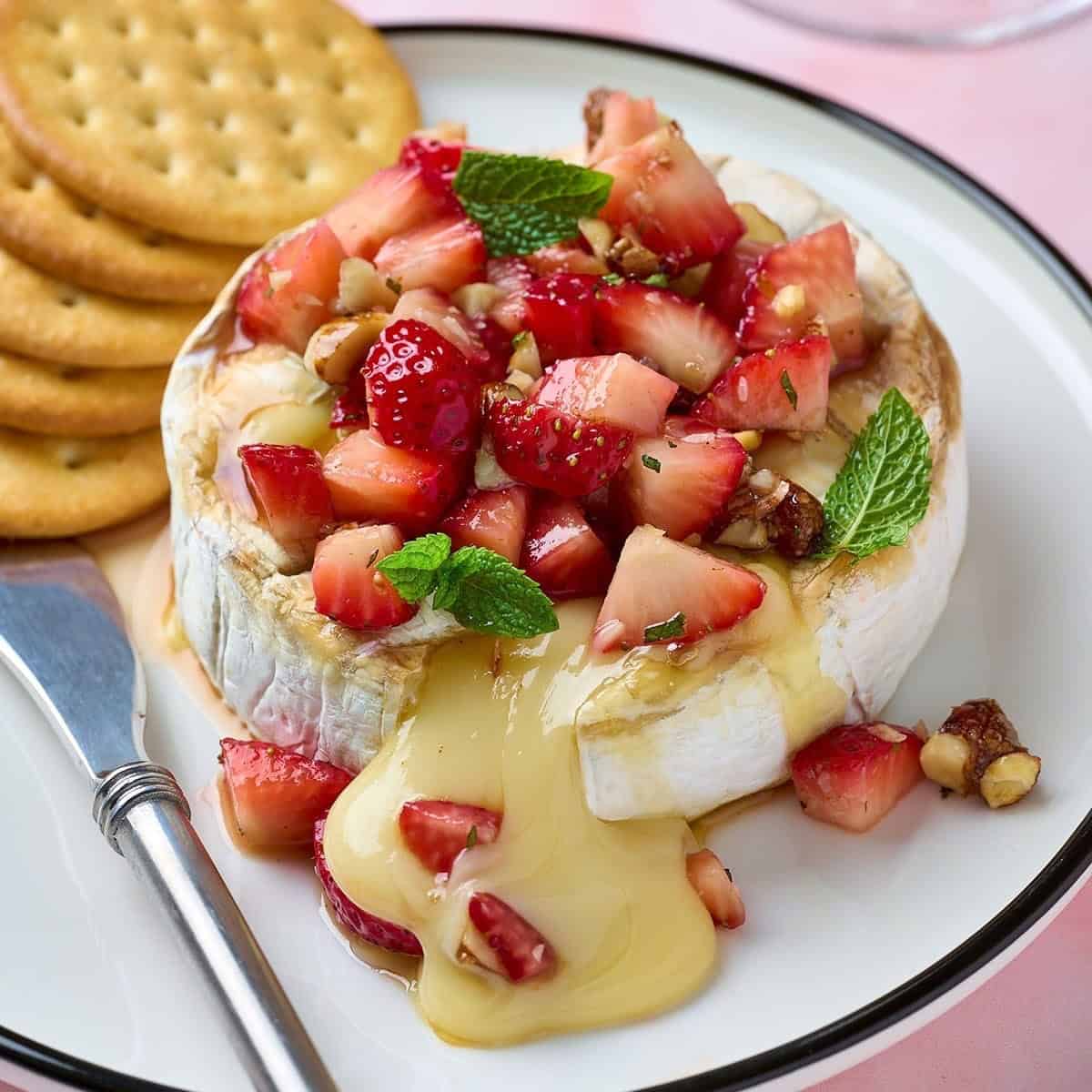 Baked Brie Cheese With Strawberries Appetizer