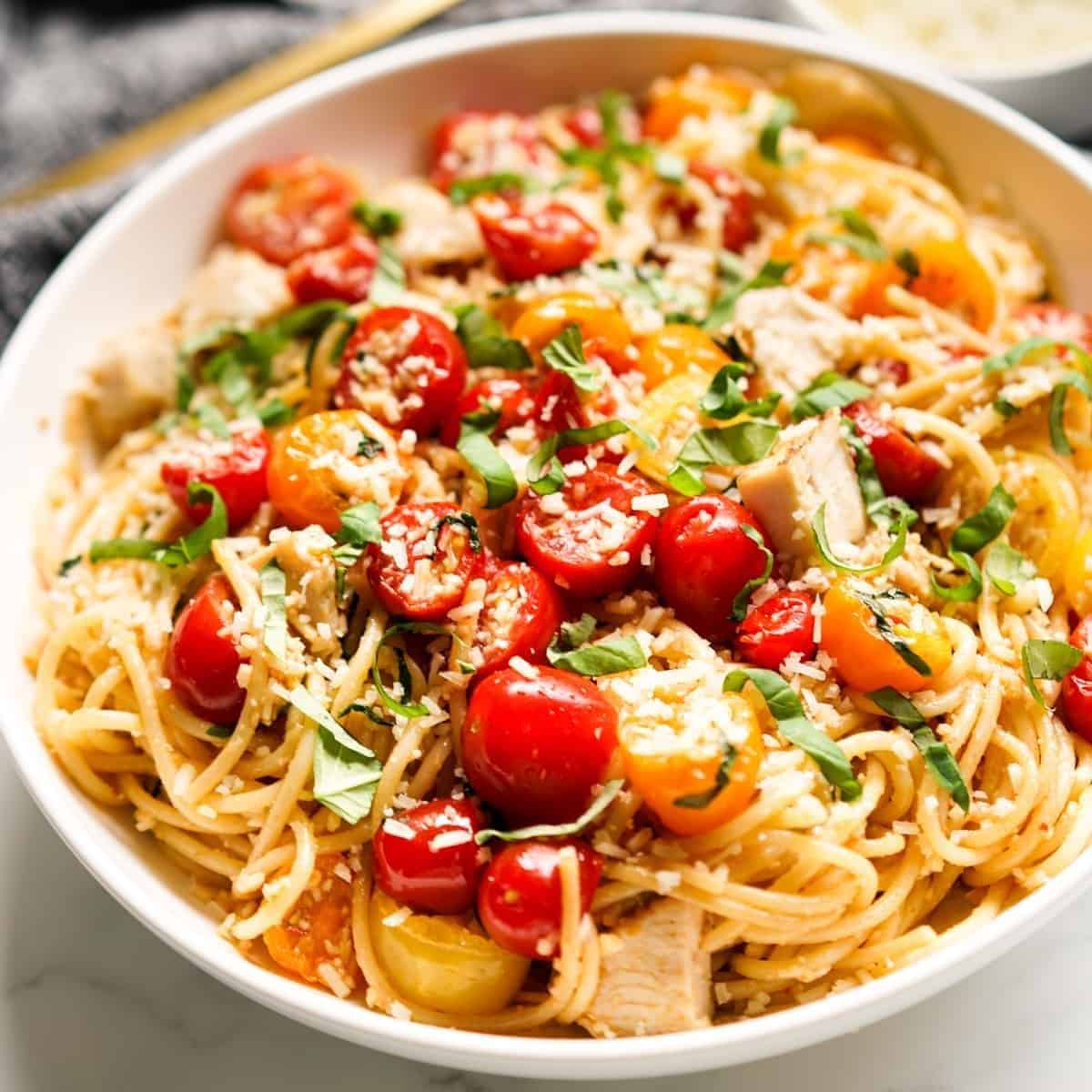Cherry Tomato And Basil Pasta With Chicken