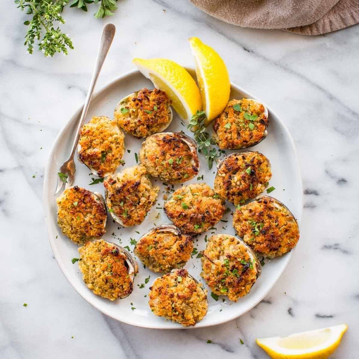 Italian Baked Stuffed Clams Oreganata
